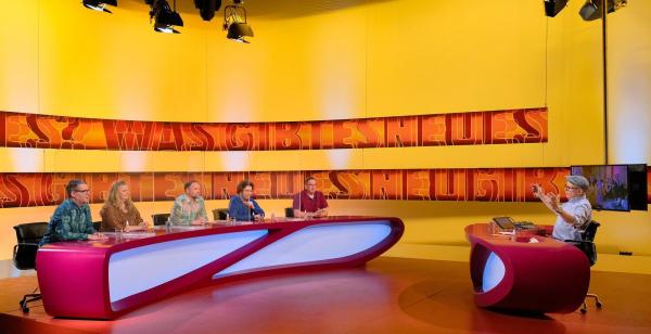 Bild 1 von 14: Im Bild: Gerold Rudle, Ulrike Beimpold, Thomas Stipsits, David Stockenreitner, Viktor Gernot, Oliver Baier.