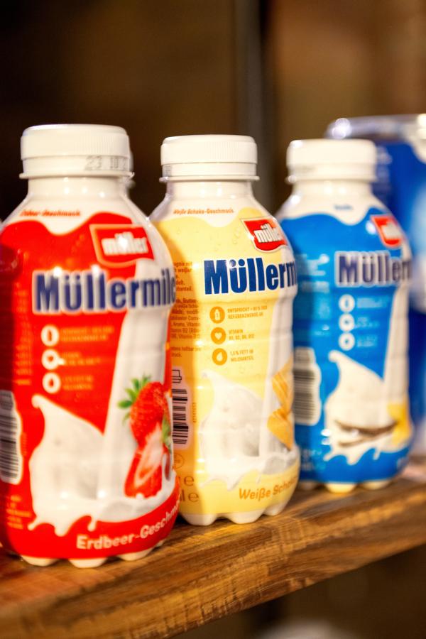 Bild 1 von 5: Müller-Milch ist das erste, haltbare Milchmischgetränk mit Geschmack. Aber was steckt wirklich drin?