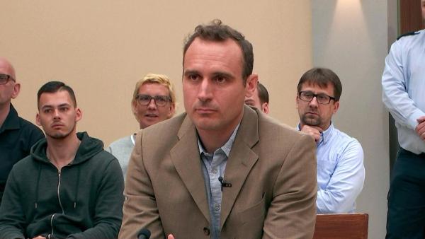 Bild 1 von 1: +++ Die Verwendung des sendungsbezogenen Materials ist nur mit dem Hinweis und Verlinkung auf RTL+ gestattet. +++