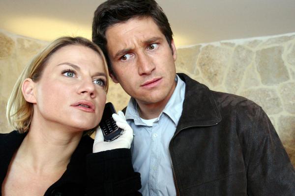 Bild 1 von 16: Im Bild: Kristina Sprenger (Karin Kofler), Andreas Kiendl (Klaus Lechner).