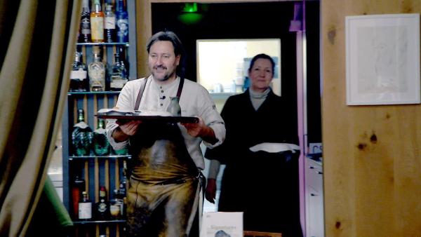 Bild 1 von 9: Im Bild: Jürgen Csencsits mit seiner Martinigans.