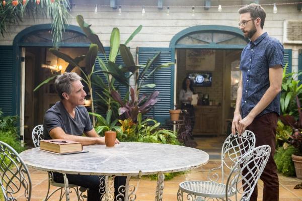 Bild 1 von 15: Als ein Mitglied der US Navy Band in ihrem eigenen zu Hause ermordet wird, ermitteln Pride (Scott Bakula, l.) und Lund (Rob Kerkovich, r.). Der einzige Zeuge ist der Neffe der Toten ...