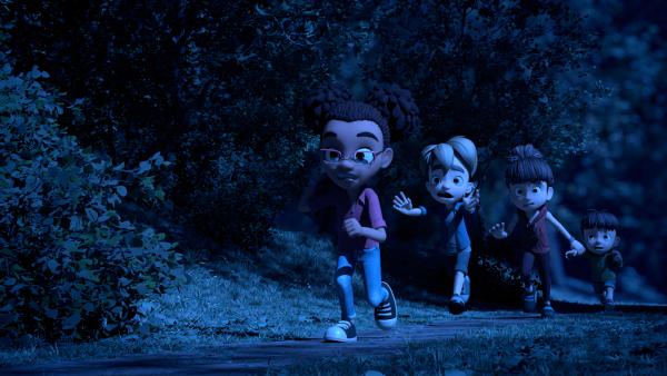 Bild 1 von 5: Nach der Begegnung mit der unheimlichen Mumie, heißt es für die Dorfbande: Nichts wie raus aus dem Wald!