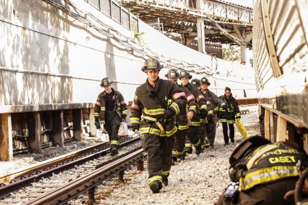 Bild 1 von 8: Chicago Fire Season1 EP Leaving The Station, Chicago Fire Staffel1 EP Einschneidende Ereignisse