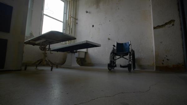 Bild 1 von 3: Die Mediziner des Sanatoriums Waverly Hills in den USA hatten Anfang des 20. Jahrhunderts mit der weltweit grassierenden Tuberkulose zu kämpfen. Viele Patienten starben an der Lungenkrankheit.