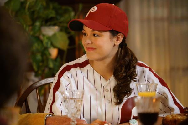 Bild 1 von 11: Erica Goldberg (Hayley Orrantia)