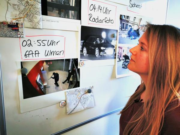 Bild 1 von 1: Ermittlerin Sabine W. ist Automatensprengern auf der Spur.