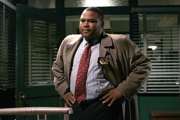 Bild 1 von 13: Anthony Anderson as Detective Kevin Bernard -- NBC