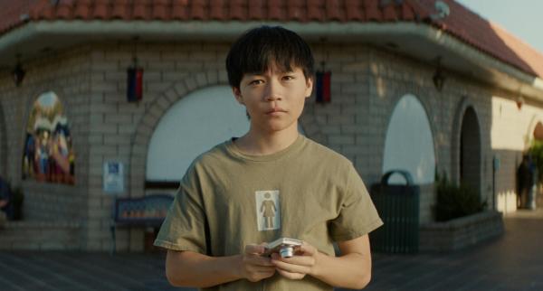 Bild 1 von 5: Izaac Wang stars as \