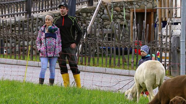 Bild 1 von 7: Im Bild: Familie Gastl rettet den Wannerhof in Inzing.