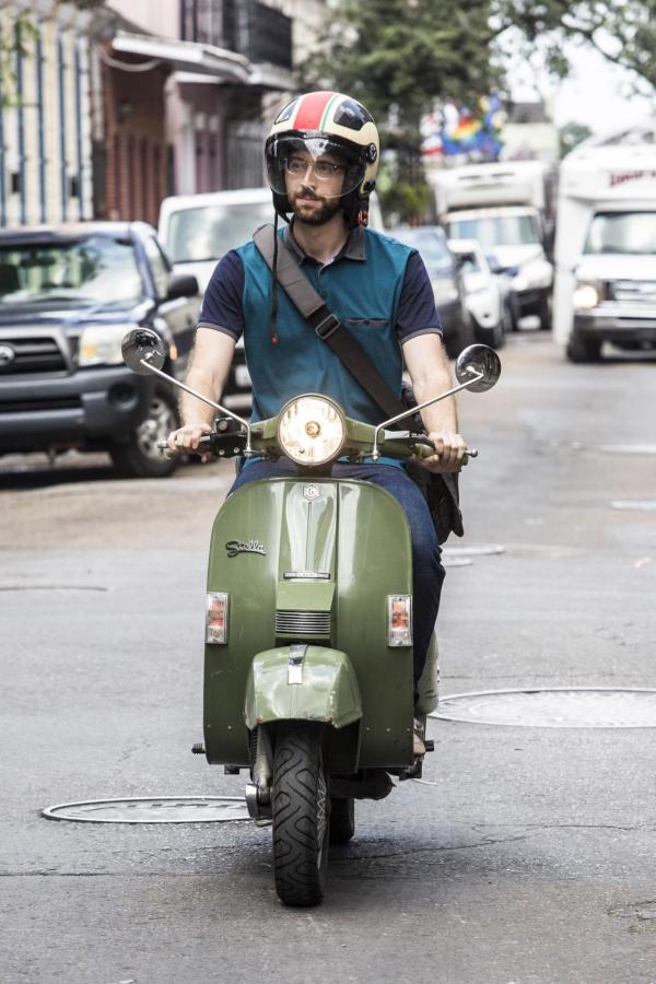Bild 1 von 18: Sucht nach Hintergründen eines Mordfalles: Sebastian (Rob Kerkovich) ...