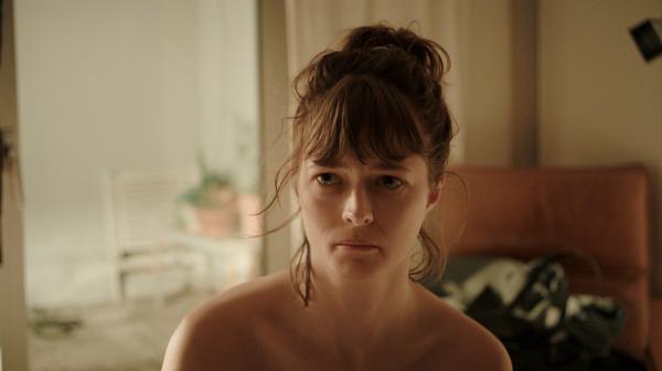 Bild 1 von 1: Freddy (Linda Blümchen) hat sich eine Strafpredigt ihrer besten Freundin anhören müssen und muss zugeben, dass die nicht ganz unrecht hat ...