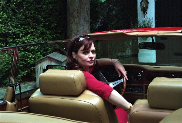 Bild 1 von 14: Die durchtriebene Felicitas Minkowski (Susanna Simon) ahnt nicht, was sich hinter ihrem Rücken zusammenbraut ...