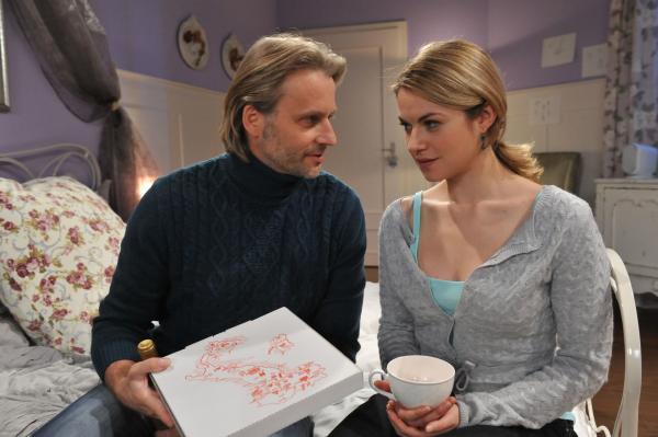 Bild 1 von 10: Michael (Erich Altenkopf, l.); Marlene (Lucy Scherer, r.)