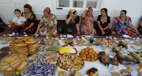 Bild 1 von 4: Frauenzeremonie.