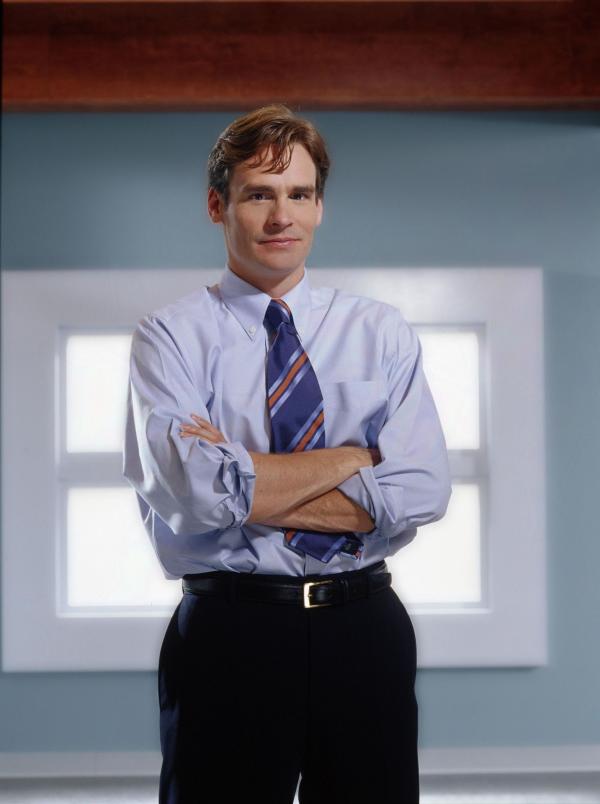 Bild 1 von 10: Dr. James Wilson (Robert Sean Leonard) ist einer der Wenigen, die mit der Art von Dr. House fast immer zurrecht kommt.