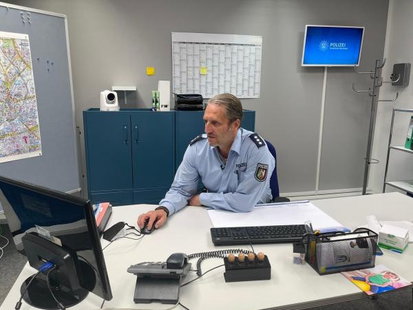 Bild 1 von 33: Martin