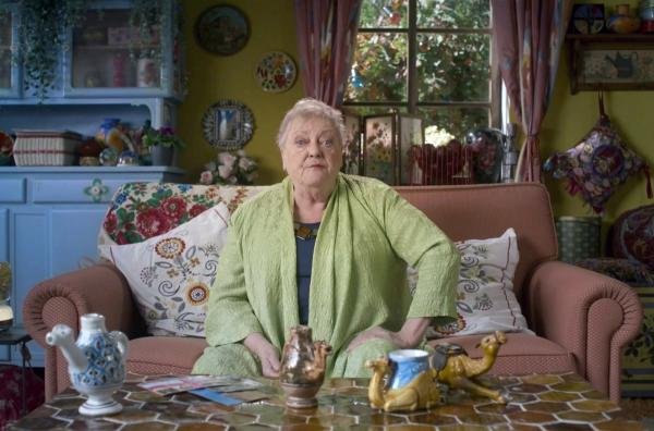 Bild 1 von 3: Das Repertoire der Rentnerinnen-Witze ist breit und alles andere als schrullig und hat eine ganz besondere Färbung. Es geht um den letzten Willen und ungestörten Sex, falsche Superweiber und überraschende Beichten.