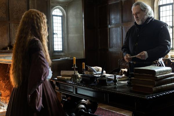 Bild 1 von 12: Elizabeth Tudor (Alicia von Rittberg, l.); Anthony Denny (Stanley Townsend, r.)