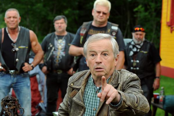 Bild 1 von 13: Gerstl mit den Duststorm Riders. Von links: Hagen (Thomas Born) und Gerstl (Gerd Lohmeyer).