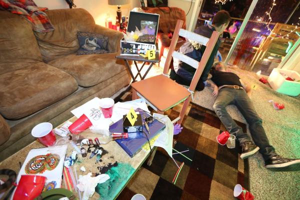 Bild 1 von 4: Ein weiterer Mord beschäftigt Lt. Joe Kenda Tag und Nacht. Nach einem Treffen lokaler Tattoo-Künstler wird Tätowierer Philip Titus (Bild) tot aufgefunden. Hat einer seiner Kollegen ihn auf dem Gewissen?