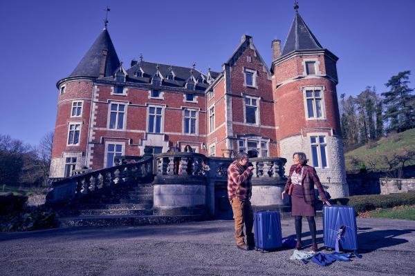 Bild 1 von 13: Im Bild: Philip Jackson (Lord), Victoria Carling (Lady).