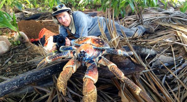 Bild 1 von 5: Kameramann Braydon Malony hat viele Jahre auf der Weihnachtsinsel verbracht.
