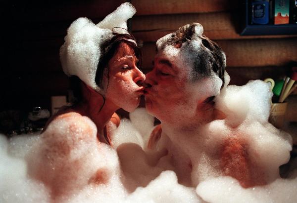 Bild 1 von 1: Im Bild: Dolores Schmidinger (Johanna Suntil), Peter Fröhlich (Erwin Schoitl).