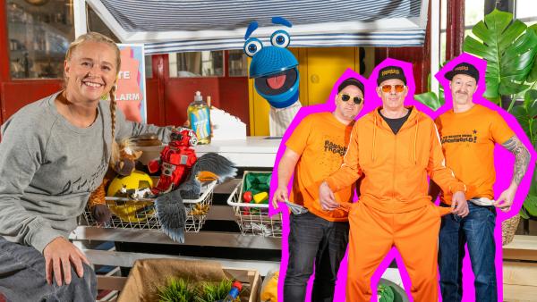Bild 1 von 3: Singa und das SingDing finden heraus, ob sie einen grünen Daumen haben! Zumindest ist in ihrem Garten schon echt viel los, wenn sich Johannes Stankowski mit \