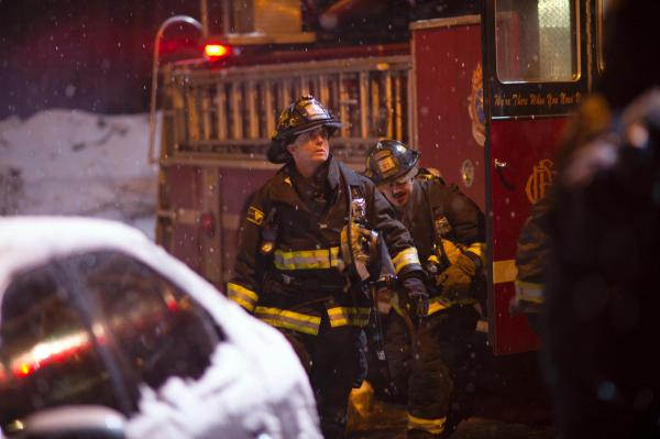 Bild 1 von 7: Chicago Fire Season1 EP Better To Lie,Chicago Fire Staffel1 EP Helden
