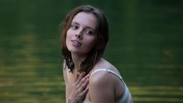Bild 1 von 4: Solange (Louisiane Gouverneur)