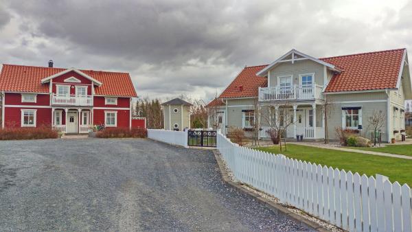 Bild 1 von 4: Der Bau eines Schwedenhauses dauert in der Regel vier Monate vom ersten Tag der Montage bis zum Einzug.