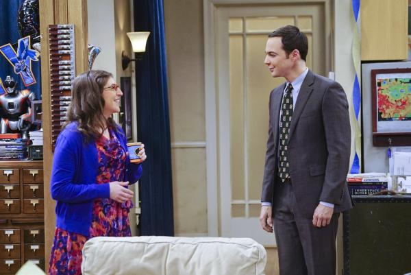 Bild 1 von 10: Weil Sheldon (Jim Parsons, l.) Amys (Mayim Bialik, l.) Geburtstag unvergesslich gemacht hat, will sie dies erwidern und mit seinen Freunden eine Party für ihn schmeißen. Sheldon ist zunächst jedoch wenig begeistert von dieser Idee ...