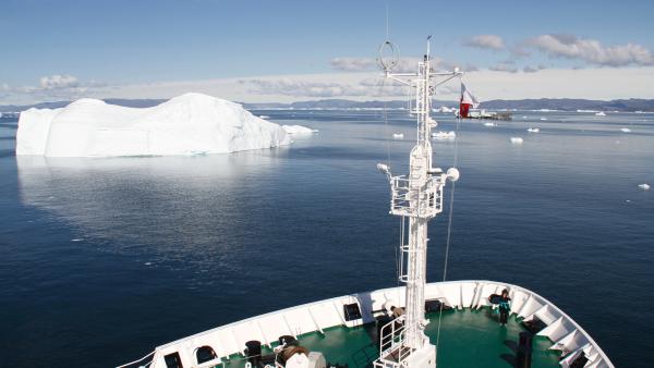 Bild 1 von 4: Auf Eisfahrt in der Davis Strait vor Westgrönland.