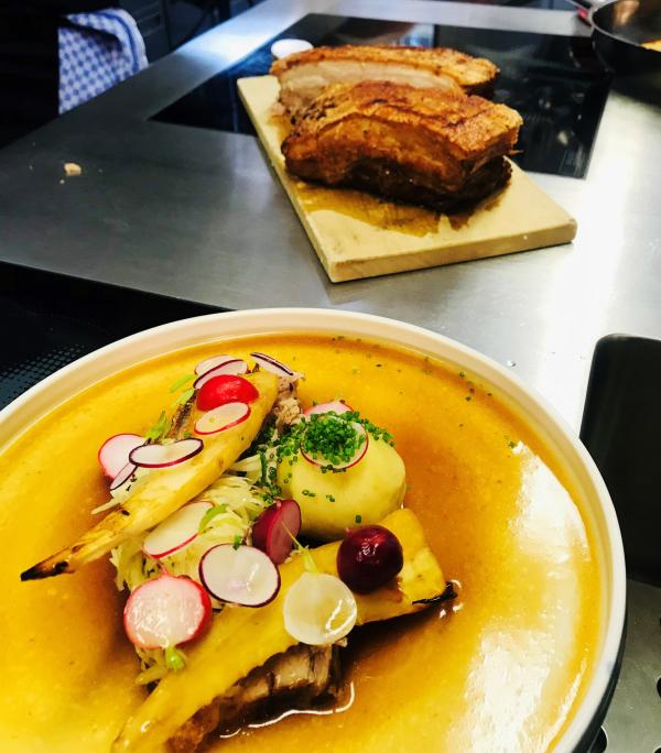 Bild 1 von 3: Mühlviertler Bratl in der Haubenversion von Thomas Hofer, Bergergut, Afiesl.