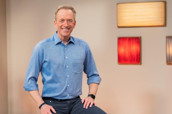 Bild 1 von 2: Das tägliche Servicemagazin des SWR Fernsehens bietet Wissenswertes aller Sparten. Moderator Martin Seidler präsentiert Gesundheitstipps, Rezepte, Ratschläge, Freizeitanregungen und Unterhaltung.
