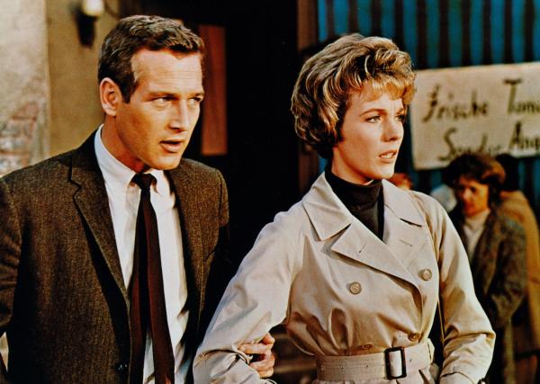 Bild 1 von 3: Sarah Sherman (Julie Andrews, r.) muss erkennen, dass ihr Verlobter Professor Michael Armstrong (Paul Newman, l.) ein Doppelleben führt ...