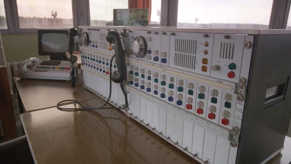 Bild 1 von 4: Kontrollraum der Grenzübergangsstelle Marienborn: Von hier aus wurden Transitreisende beobachtet.