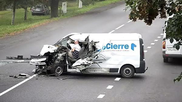 Bild 1 von 3: Airbags oder auch Aufprallkissen können Fahrzeuginsassen bei Unfällen abfedern und schwerwiegende Verletzungen verhindern.