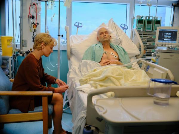 Bild 1 von 11: Marina Litvinenko (Margarita Levieva, l.); Alexander Litvinenko (David Tennant, r.)