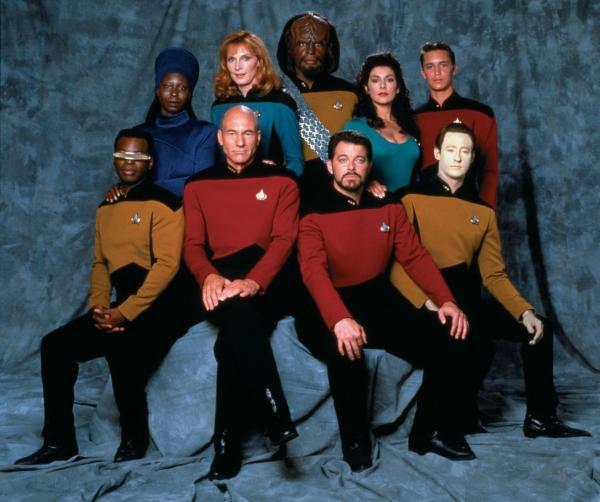 Bild 1 von 16: Star Trek The Next Generation Gallery, Raumschiff Enterprise Das n?chste Jahrhundert  Patrick Stewart (Captain Picard), an his crew