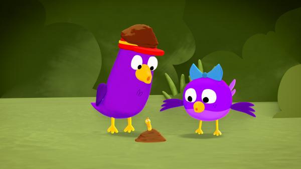 Bild 1 von 5: Fieps und Pieps treffen einen Wurm.