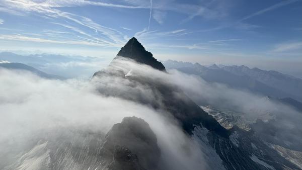 Bild 1 von 25: Im Bild: Großglockner mit Gipfel.