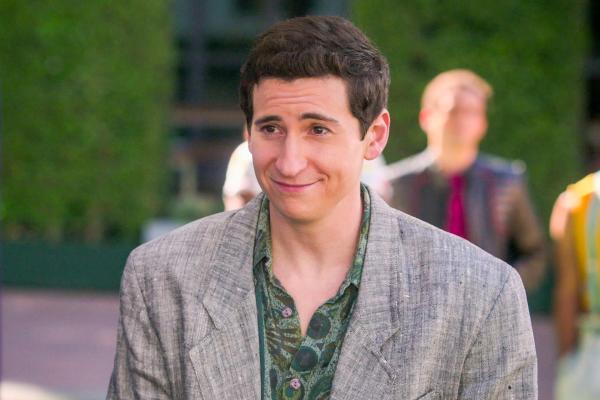 Bild 1 von 13: Im Bild: Sam Lerner (Geoff Schwartz).