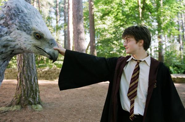 Bild 1 von 15: DANIEL RADCLIFFE as Harry Potter in Warner Bros. PicturesÕ fantasy ÒHarry Potter and the Prisoner of Azkaban.ÓPHOTOGRAPHS TO BE USED SOLELY FOR ADVERTISING, PROMOTION, PUBLICITY OR REVIEWS OF THIS SPECIFIC MOTION PICTURE AND TO REMAIN THE PROPERTY OF THE STUDIO. NOT FOR SALE OR REDISTRIBUTION.