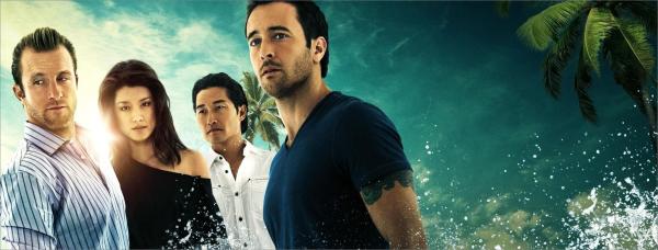Bild 1 von 24: (7. Staffel) - Kämpfen gegen das organisierte Verbrechen auf Hawaii: Steve (Alex O'Loughlin, r.), Danny (Scott Caan, l.), Chin (Daniel Dae Kim, 2.v.r.) und Kono (Grace Park, 2.v.l.)