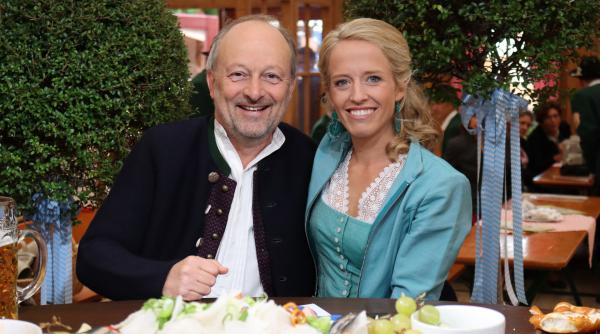 Bild 1 von 2: 