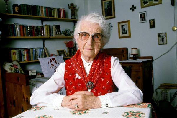 Bild 1 von 2: Im Bild: Rosalia Spielbichler (ehem. Kindermädchen der Vetseras).