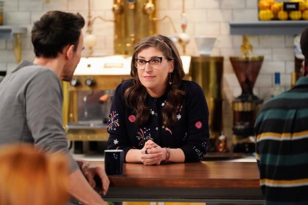 Bild 1 von 14: Kat (Mayim Bialik)