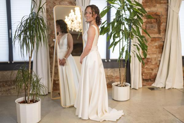 Bild 1 von 11: Sarah